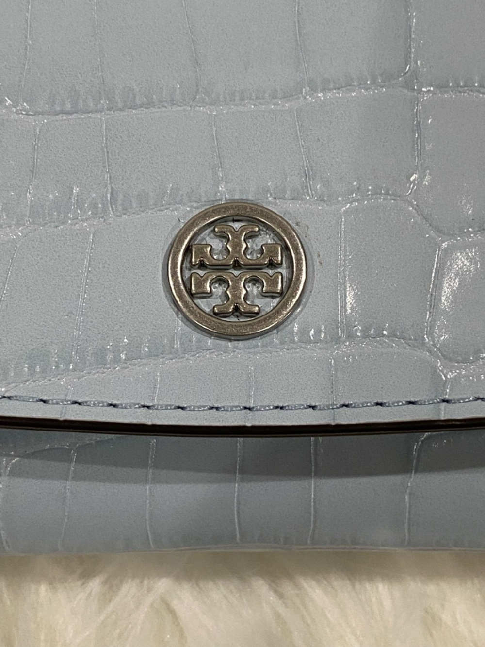 Tory Burch Light Blue Croc-Embossed Chain Crossbody - Picture 4 of 9